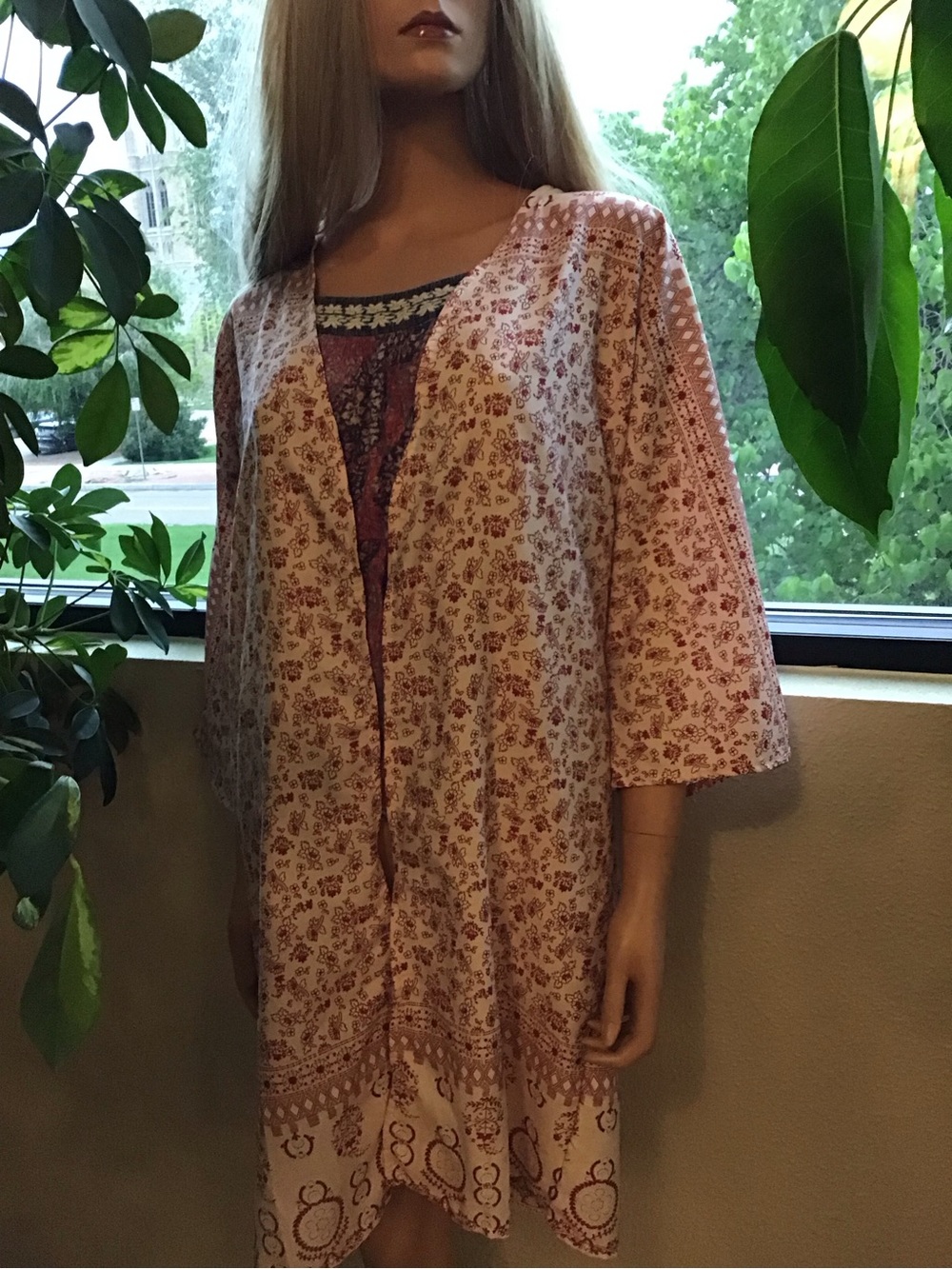Rebellion Boho Pink Floral Printed Kimono Size S EUC - Picture 5 of 9